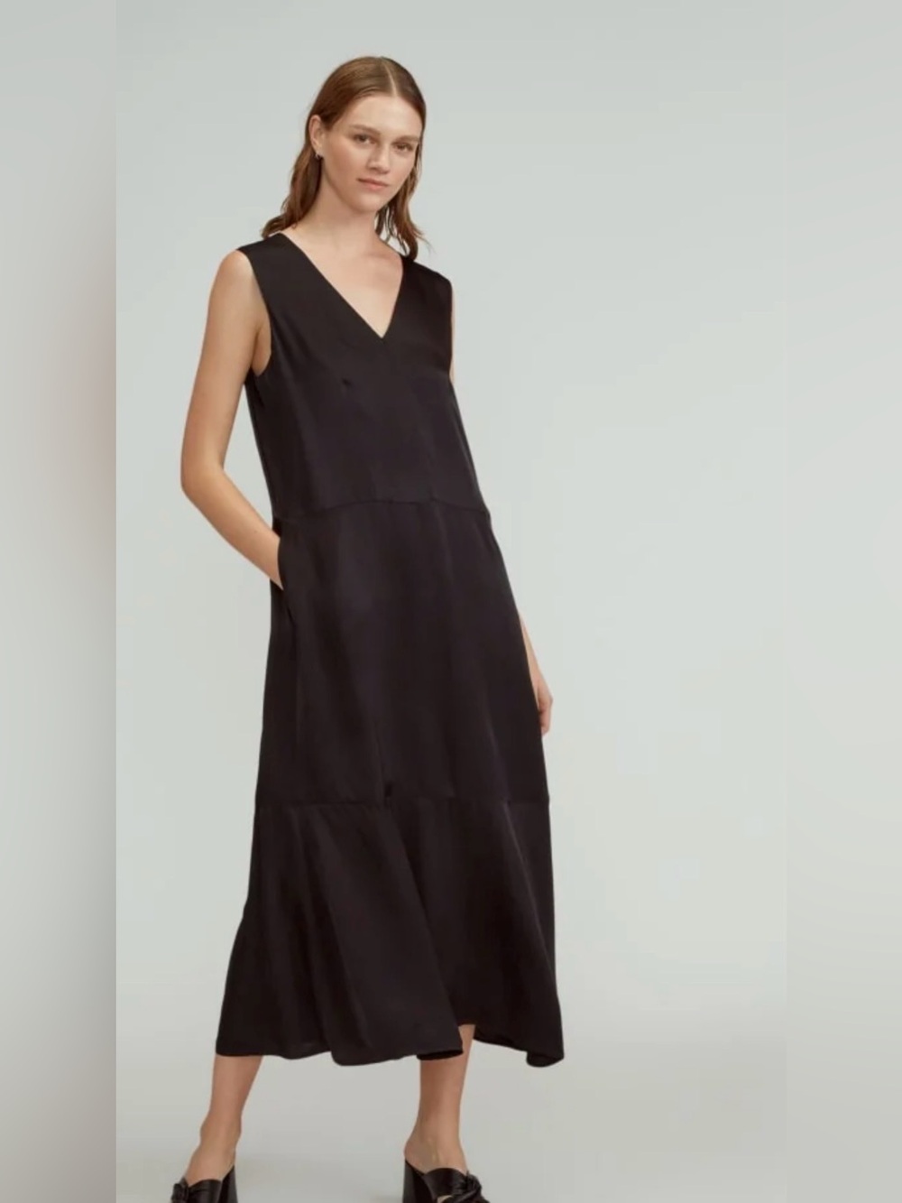 Everlane Black Sleeveless V-Neck Tiered Maxi Dress SZ S